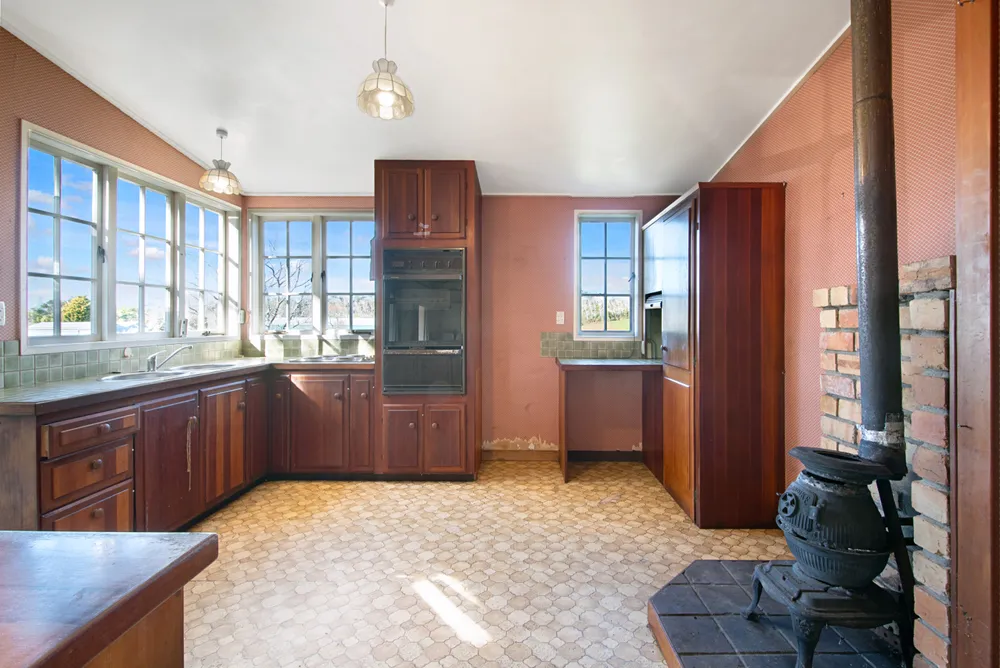 Photos of 290 Henderson Valley Road