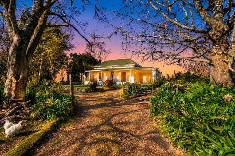 Photos of 290 Henderson Valley Road