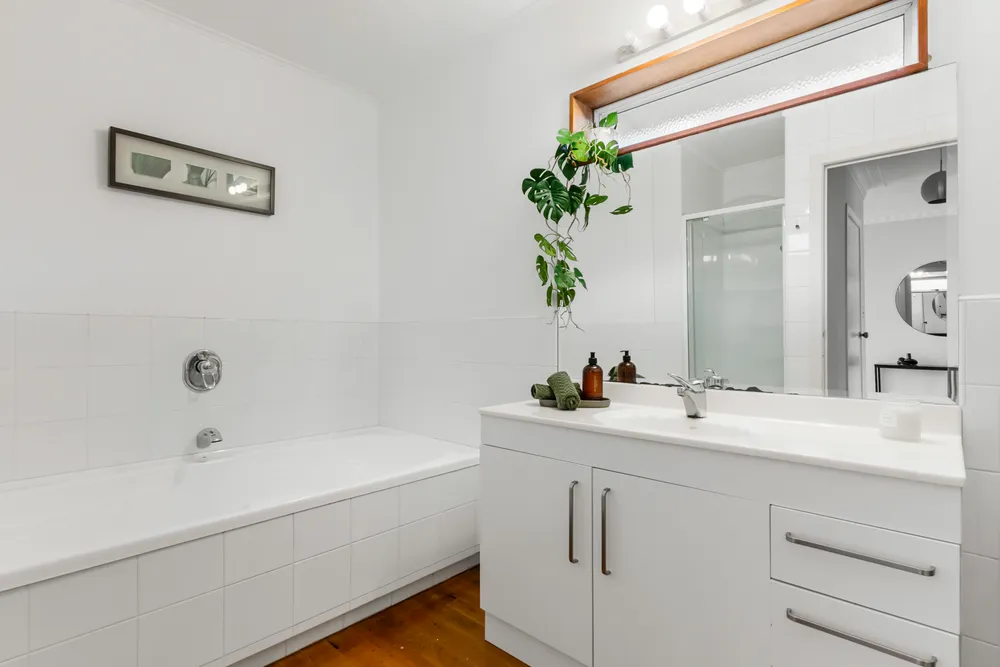 Photos of 21 Fowler Street