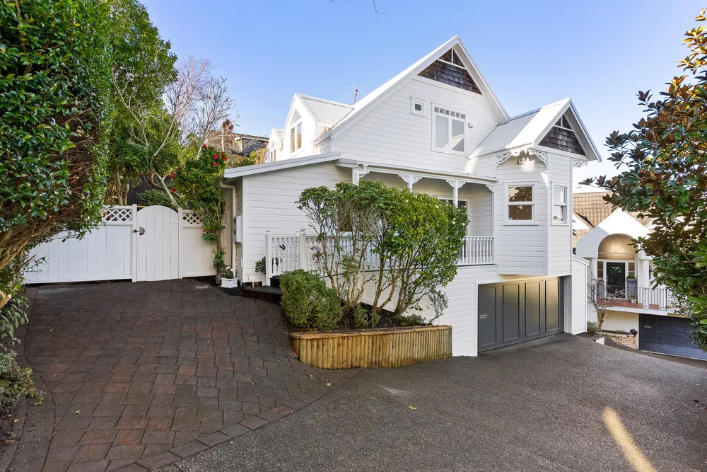 Photos of 29E St Stephens Avenue