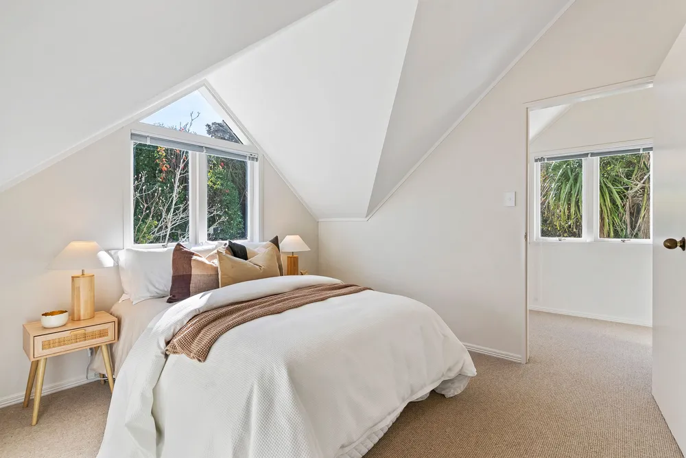 Photos of 29E St Stephens Avenue