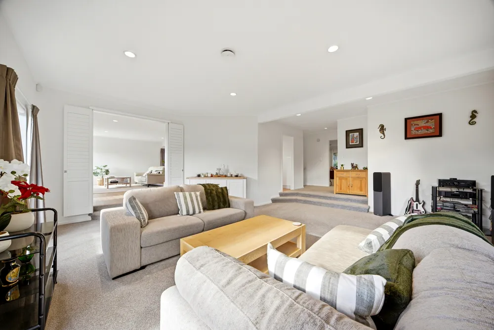 Photos of 8 Unsworth Drive