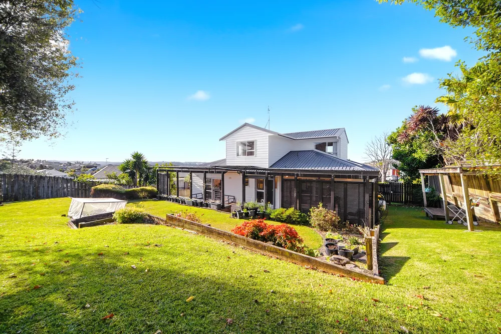 Photos of 8 Unsworth Drive