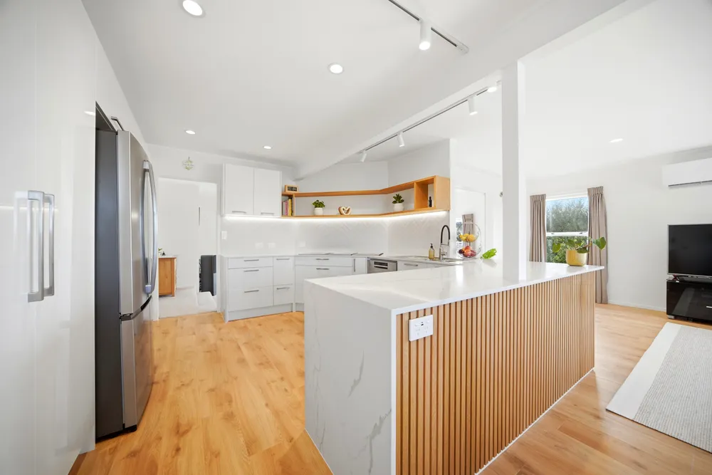 Photos of 8 Unsworth Drive