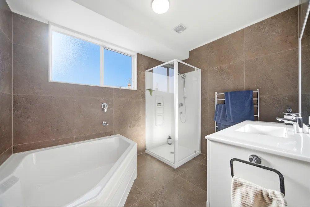 Photos of 8 Unsworth Drive