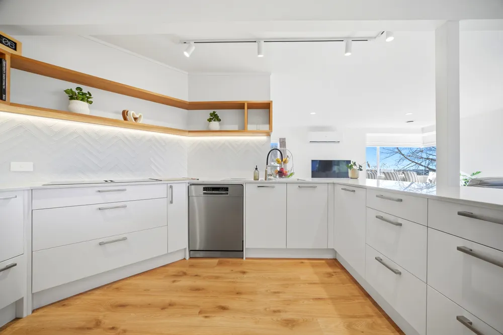 Photos of 8 Unsworth Drive
