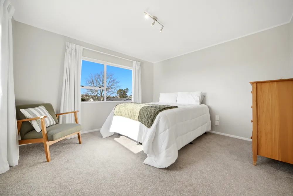 Photos of 8 Unsworth Drive