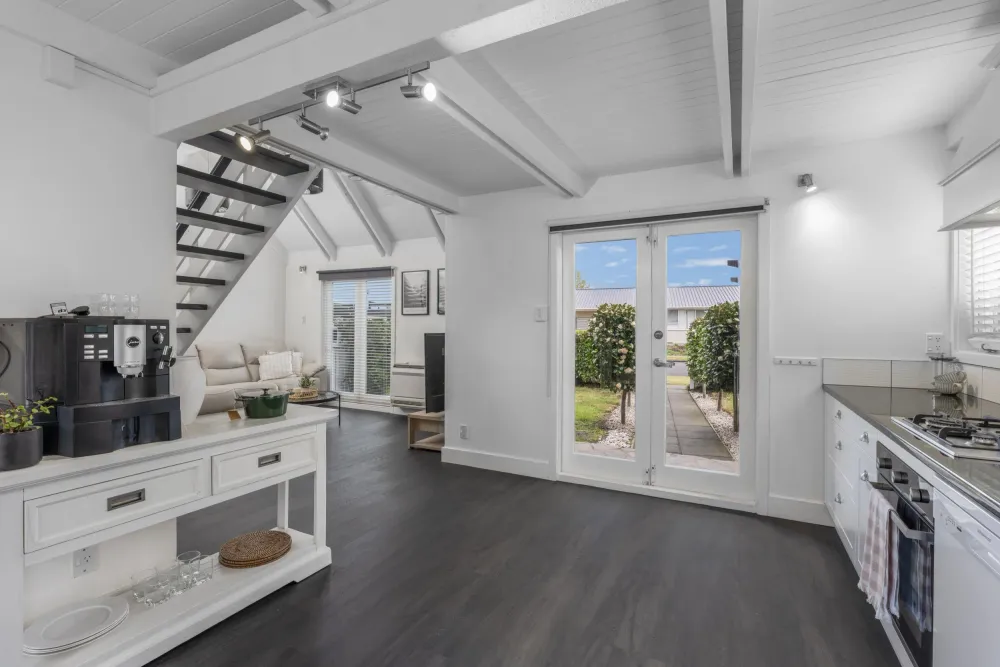 Photos of 10a Tisch Place