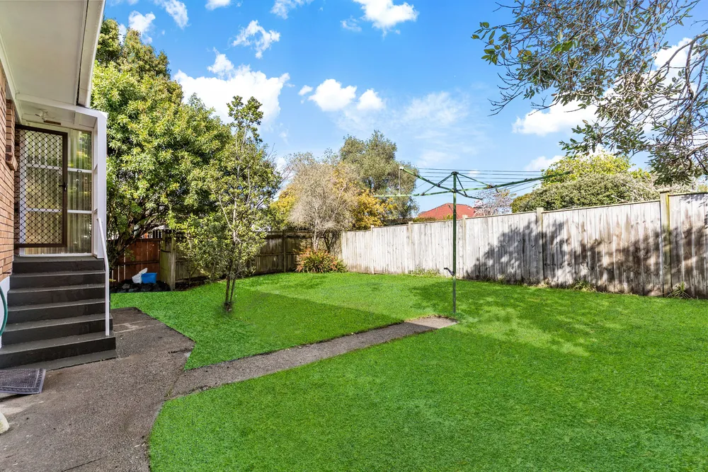 Photos of 3/15 Roberts Avenue