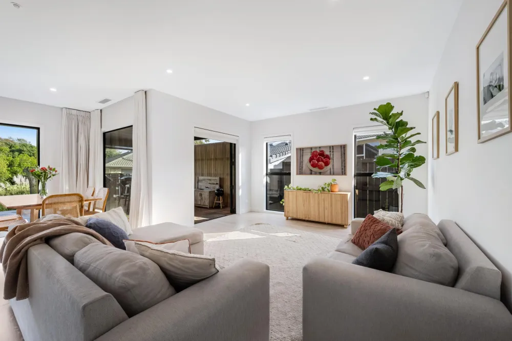 Photos of 25A Marvon Downs Avenue