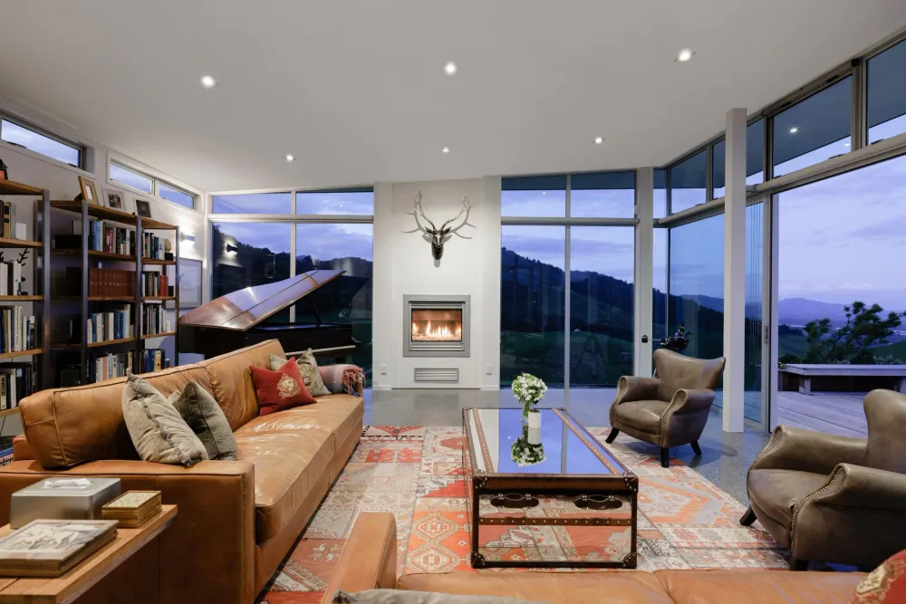 Photos of 526 Lund Road