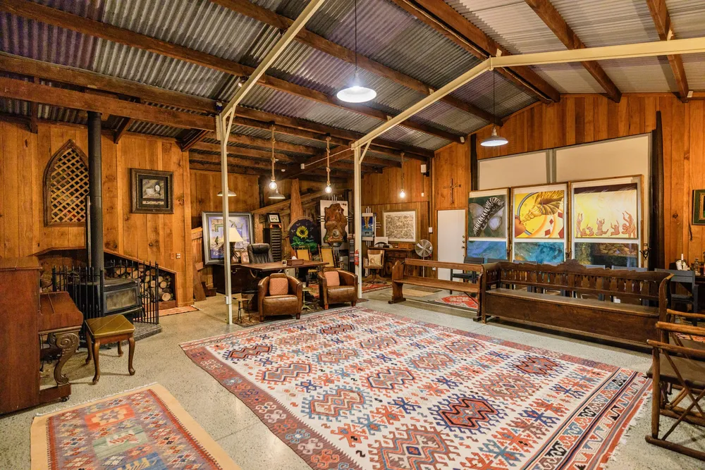 Photos of 526 Lund Road