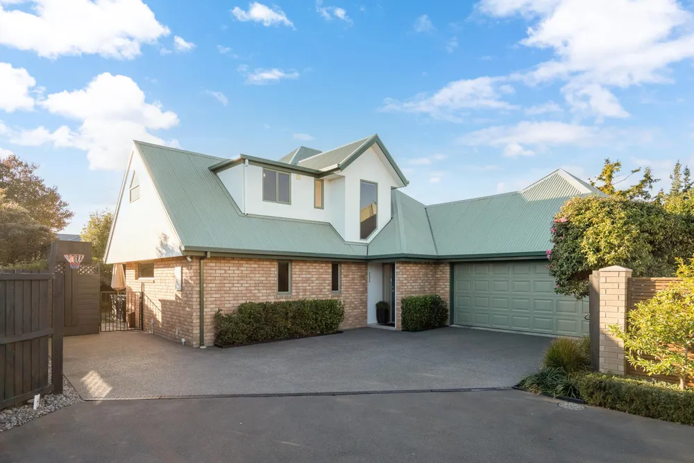 Photos of 488A Bower Avenue