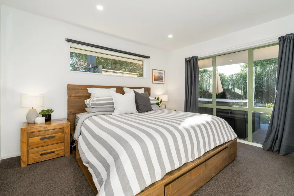 Photos of 488A Bower Avenue