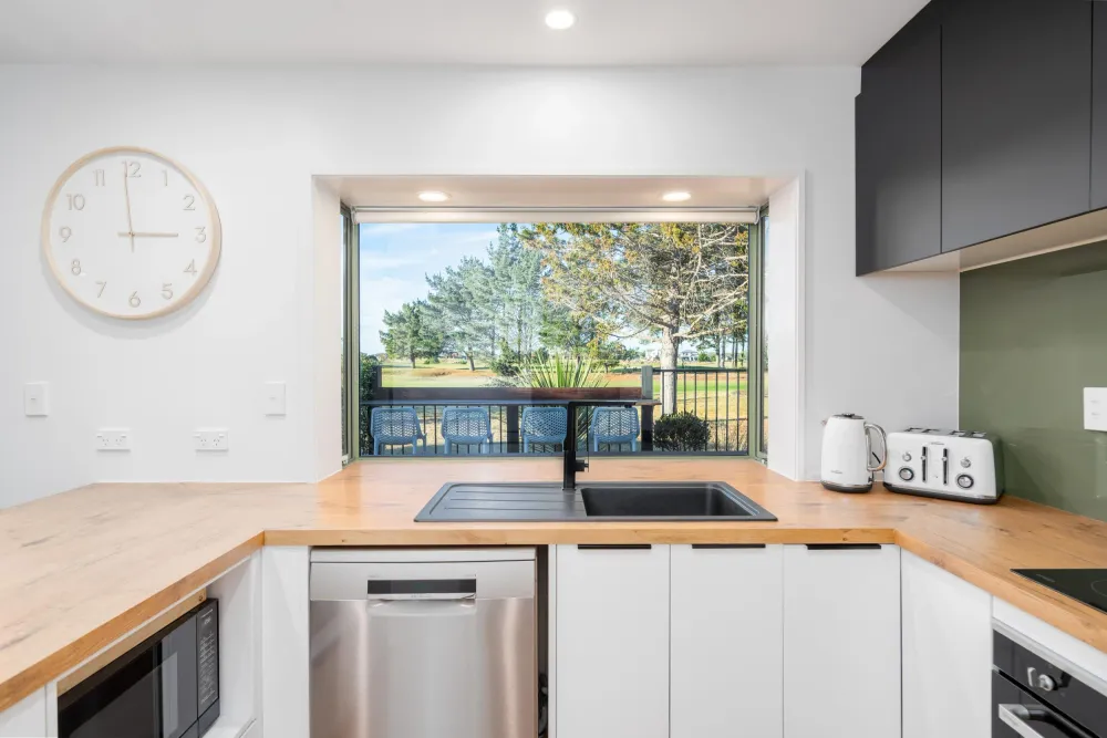Photos of 488A Bower Avenue