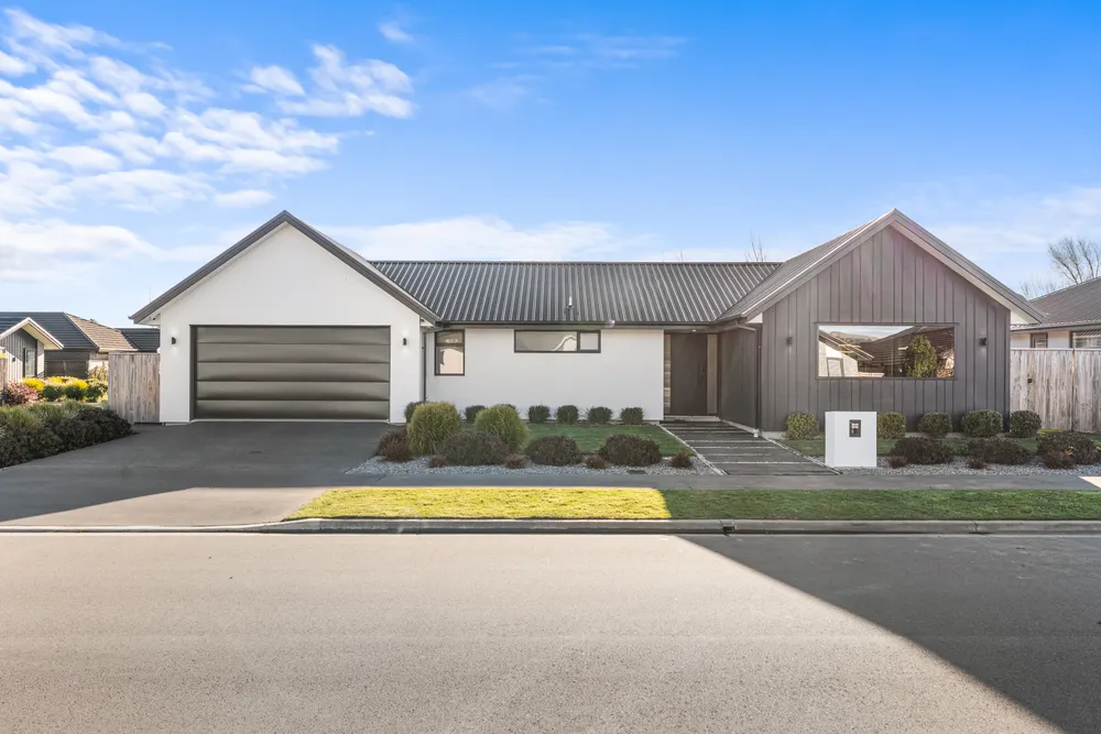 Photos of 49 Glengael Drive