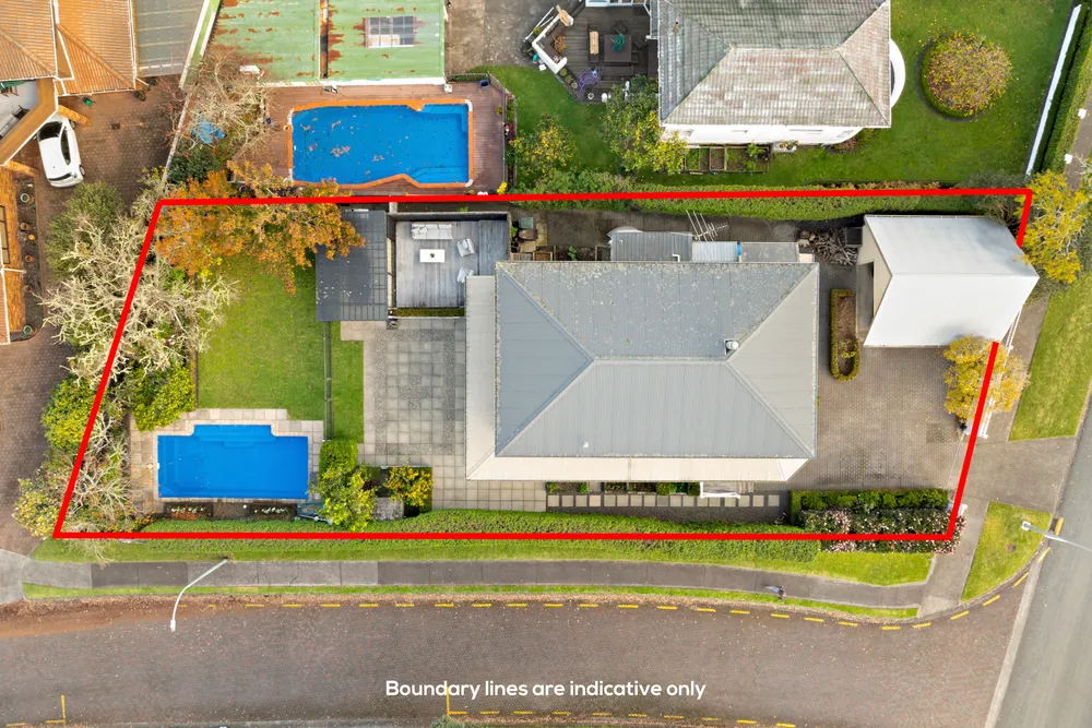 Photos of 514 Riddell Road