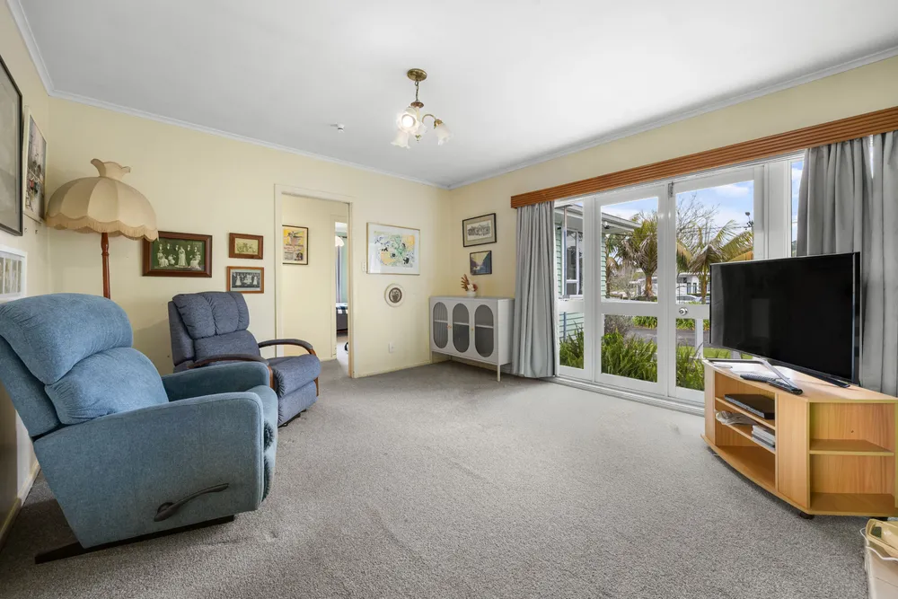 Photos of 20 Apirana Avenue