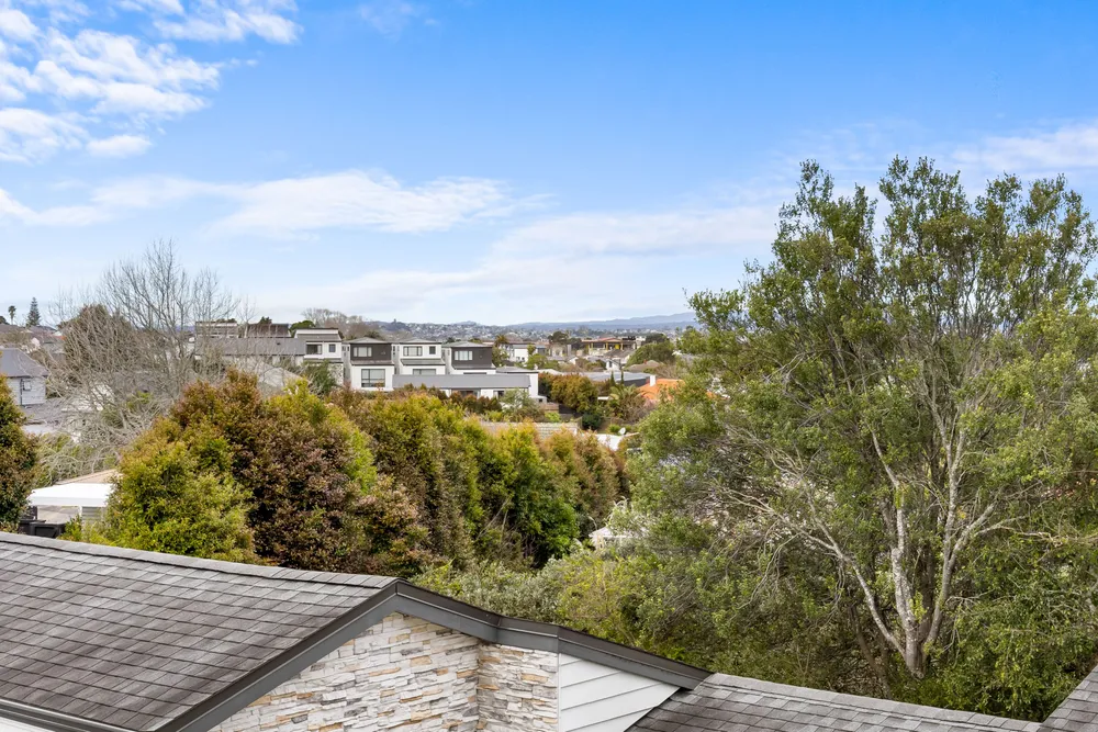 Photos of 20 Apirana Avenue