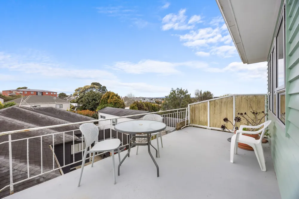 Photos of 20 Apirana Avenue