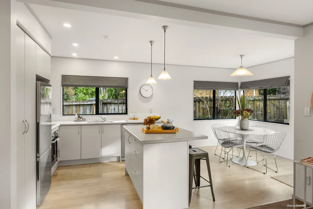 Photos of 8 Higgs Road