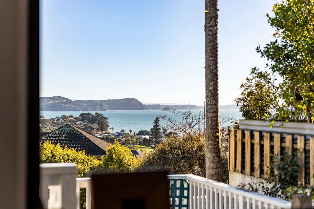 Photos of 218 Whangaparaoa Road