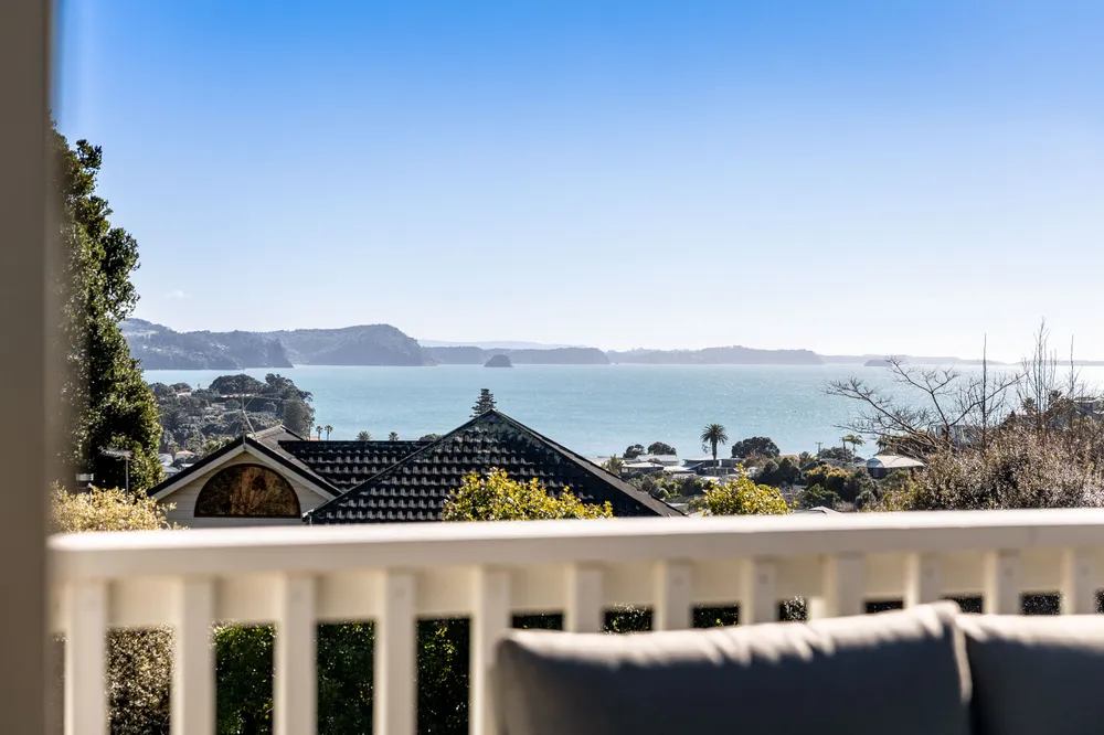 Photos of 218 Whangaparaoa Road