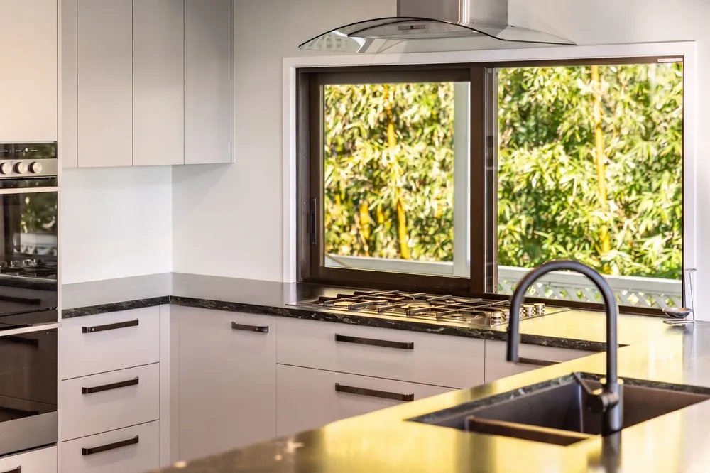 Photos of 218 Whangaparaoa Road