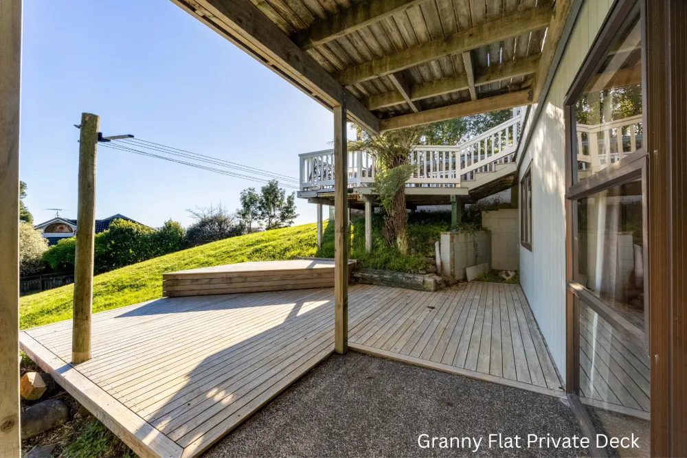 Photos of 218 Whangaparaoa Road