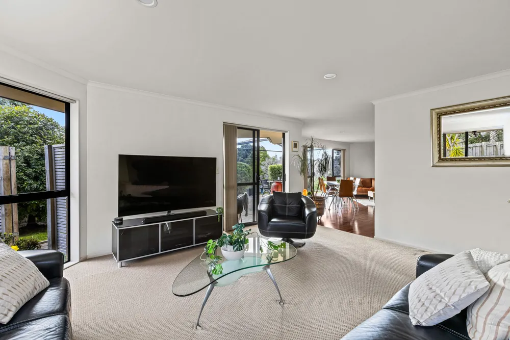 Photos of 40 Rivervale Grove