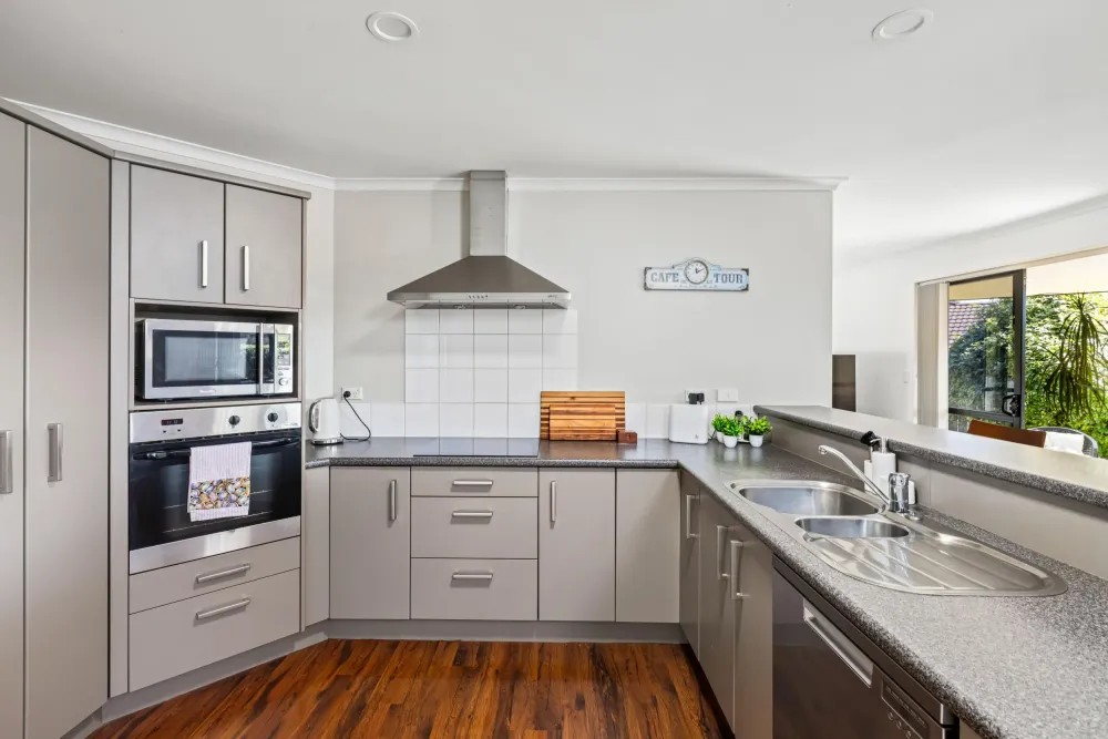 Photos of 40 Rivervale Grove