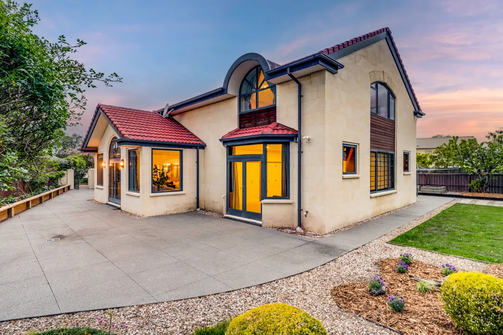 Photos of 15 Chateau Drive