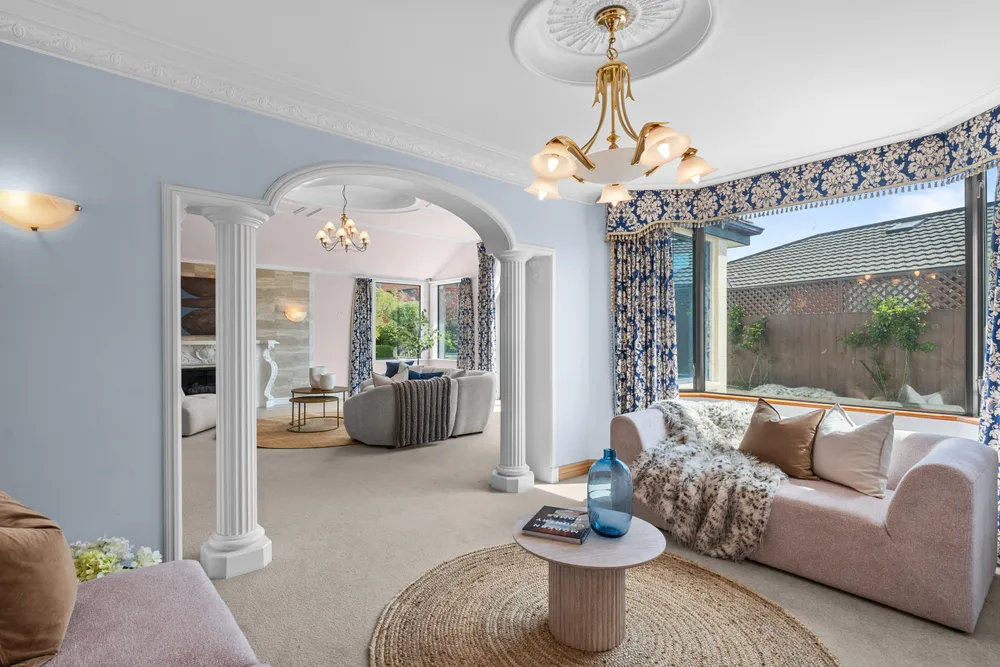 Photos of 15 Chateau Drive