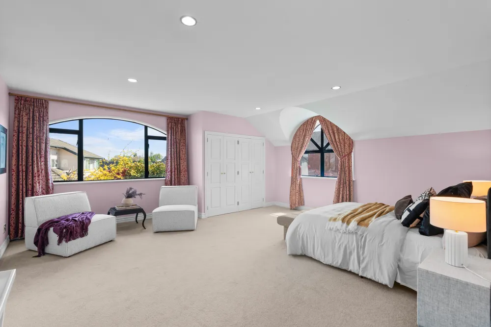 Photos of 15 Chateau Drive