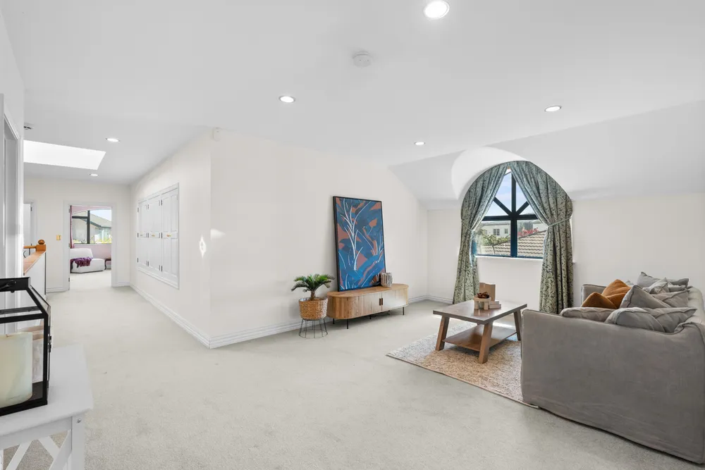 Photos of 15 Chateau Drive