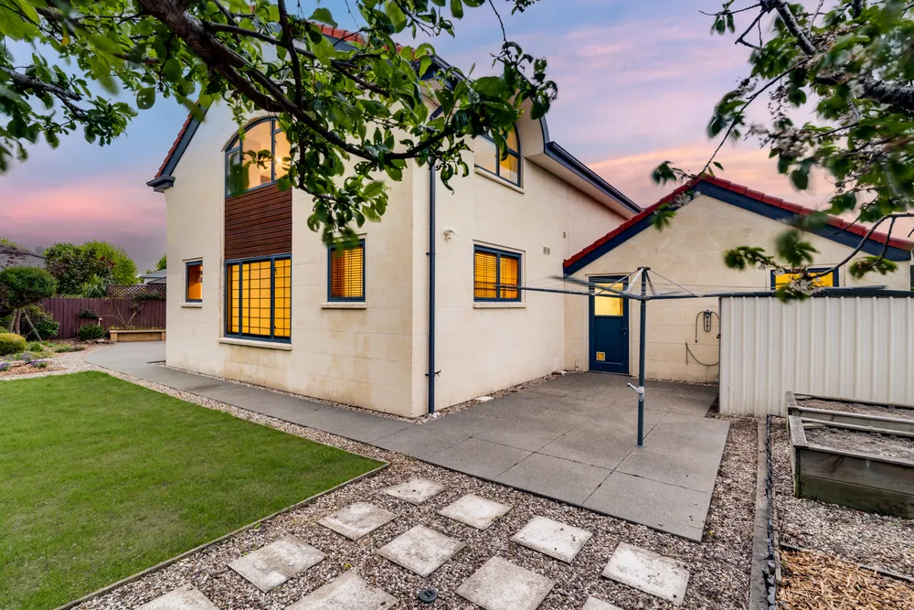 Photos of 15 Chateau Drive