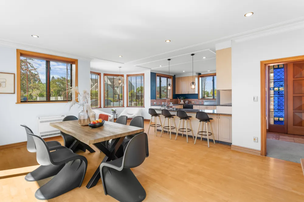 Photos of 15 Chateau Drive