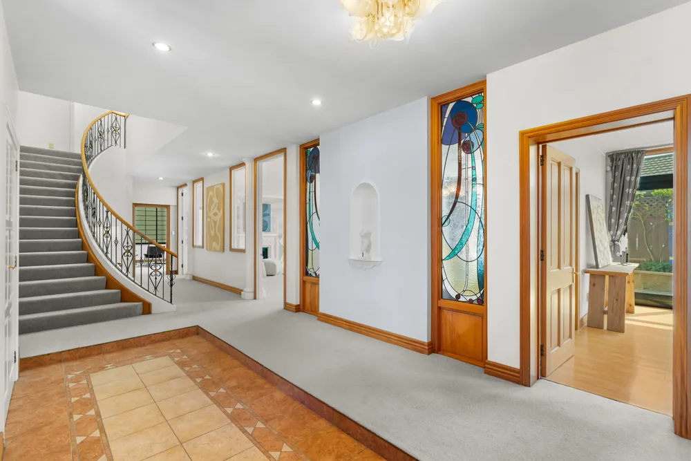 Photos of 15 Chateau Drive