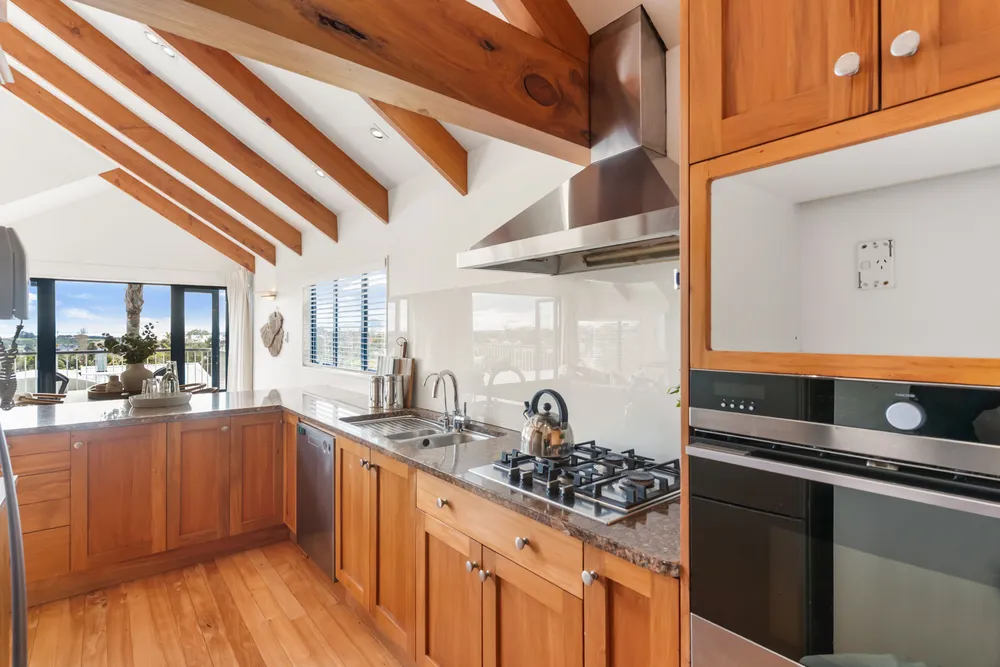 Photos of 31A Godden Crescent