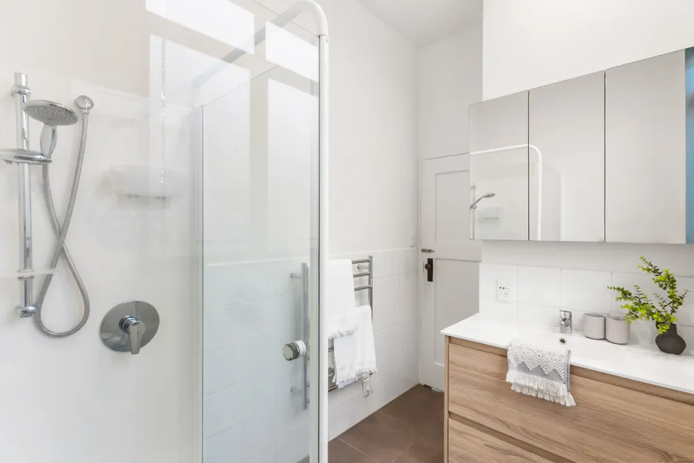 Photos of 31A Godden Crescent