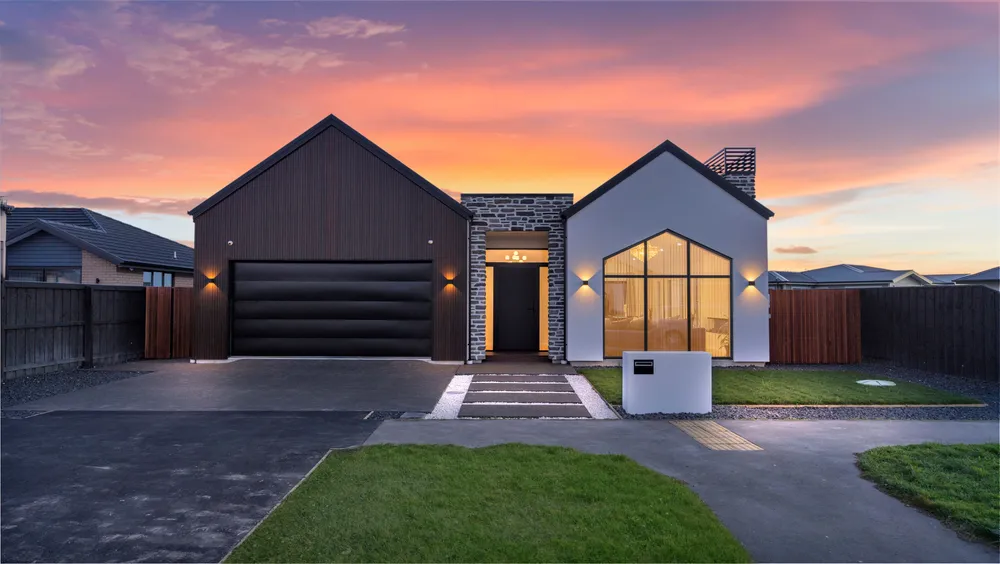 Photos of 64 Skibbereen Drive