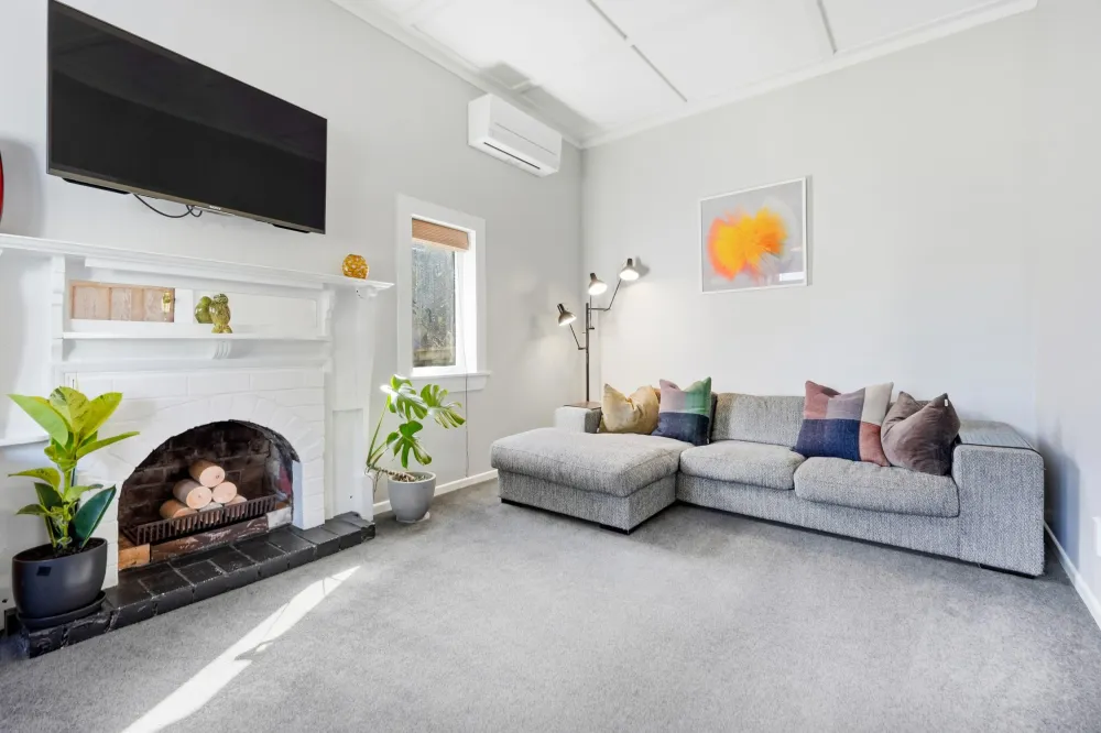 Photos of 51 Shackleton Road