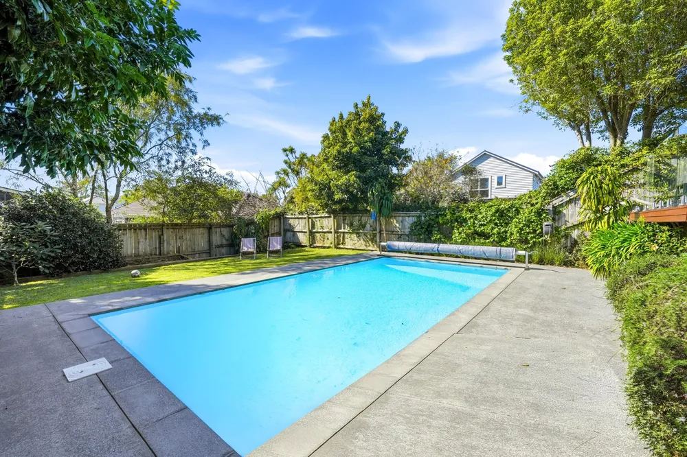 Photos of 51 Shackleton Road