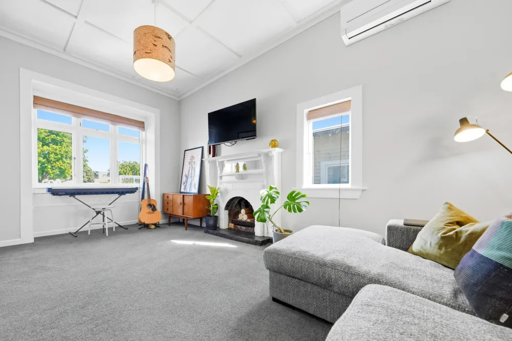 Photos of 51 Shackleton Road