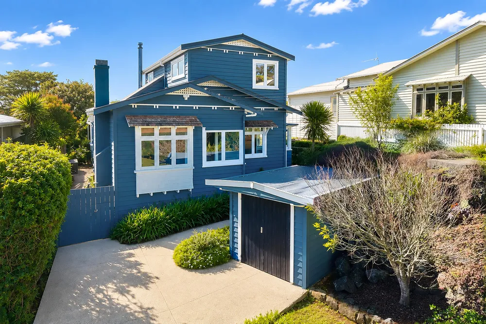 Photos of 51 Shackleton Road