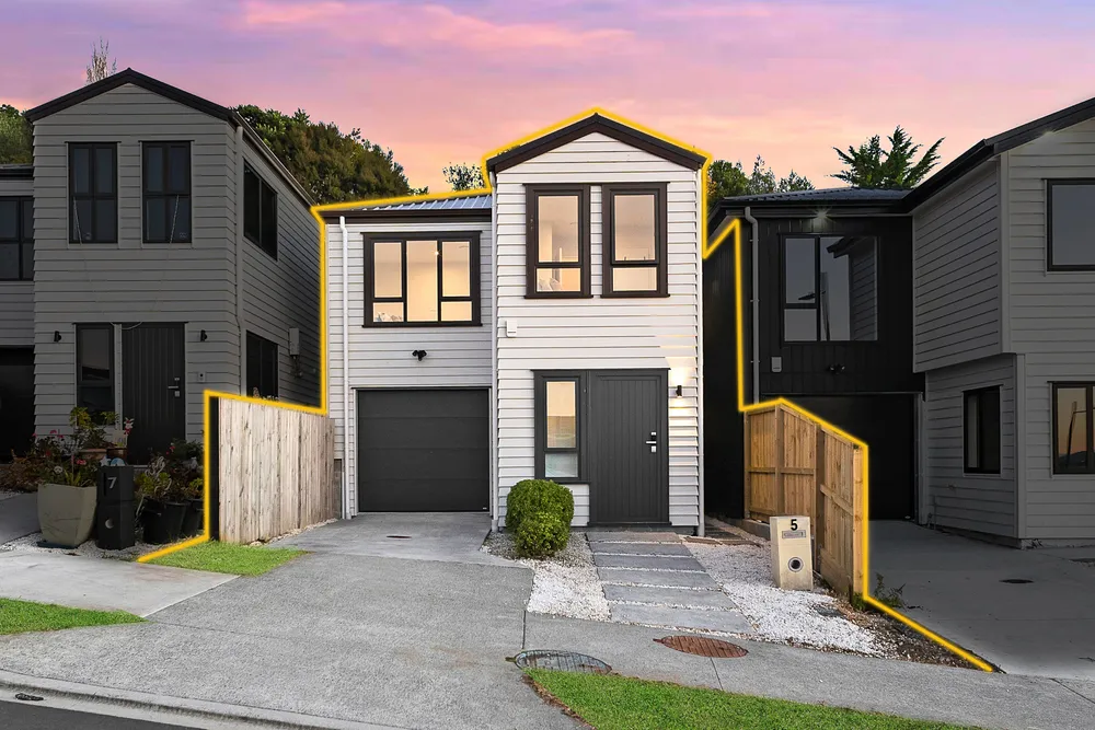 Photos of 5 Puhakehake Place
