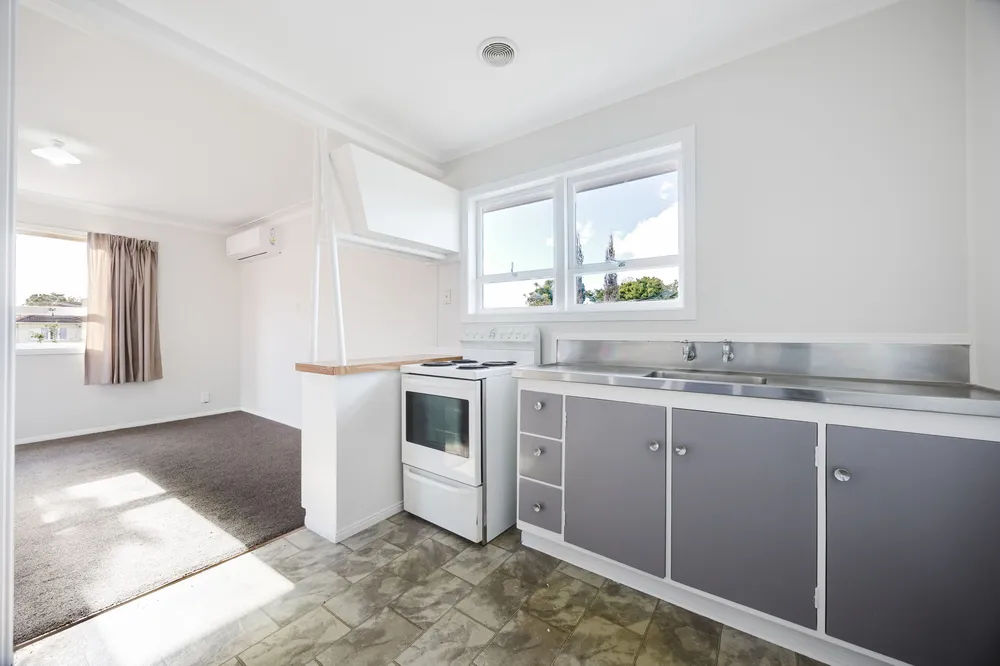 Photos of 16 Beatty Street