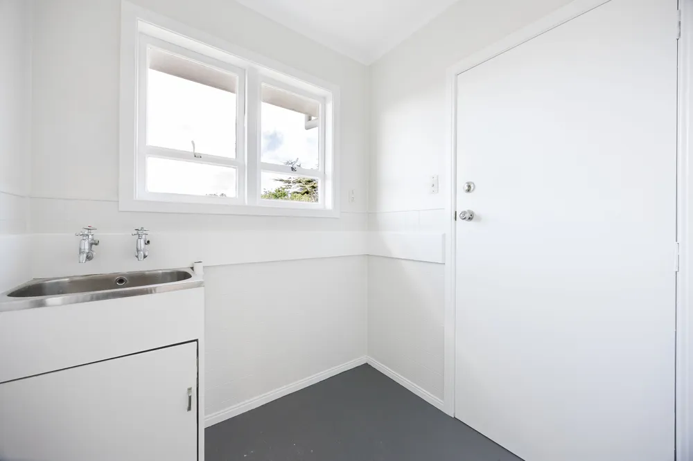 Photos of 16 Beatty Street