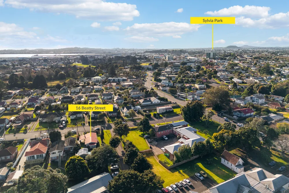 Photos of 16 Beatty Street
