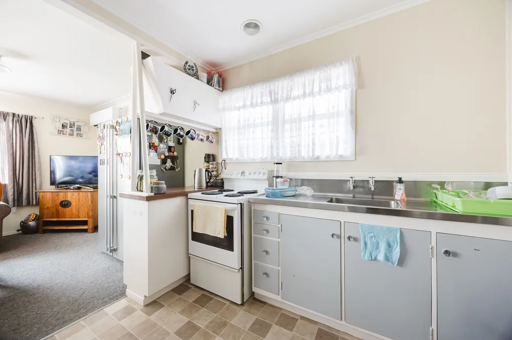 Photos of 16 Beatty Street